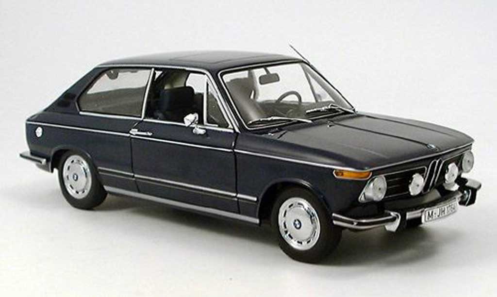 Bmw 1600 Touring 1/18 Minichamps Touring blauw modelauto