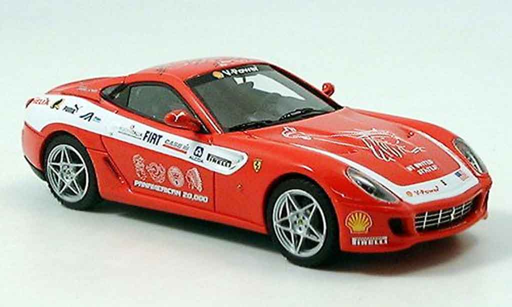 Ferrari 599 GTB 1/43 Look Smart GTB fiorano panamericana rood modelauto