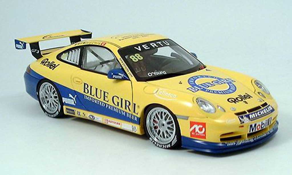 Porsche 997 GT3 CUP 1/18 Autoart GT3 Cup 2005 no.88 o young sieger macau modelauto
