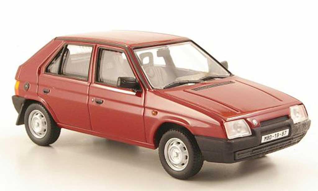 Skoda Favorit 1/43 Abrex 136L rood 1987 modelauto