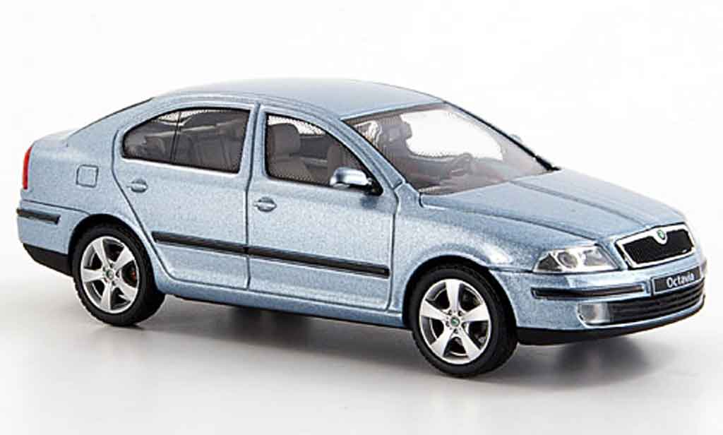 Skoda Octavia 1/43 Abrex grijs metallic grijs modelauto