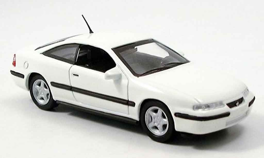 Opel Calibra 1/43 Del Prado wit modelauto