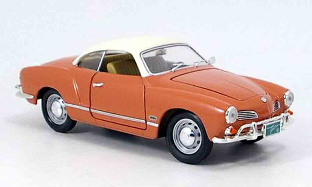 Volkswagen Karmann 1/18 Yat Ming ghia bruin et wit 1966 modelauto