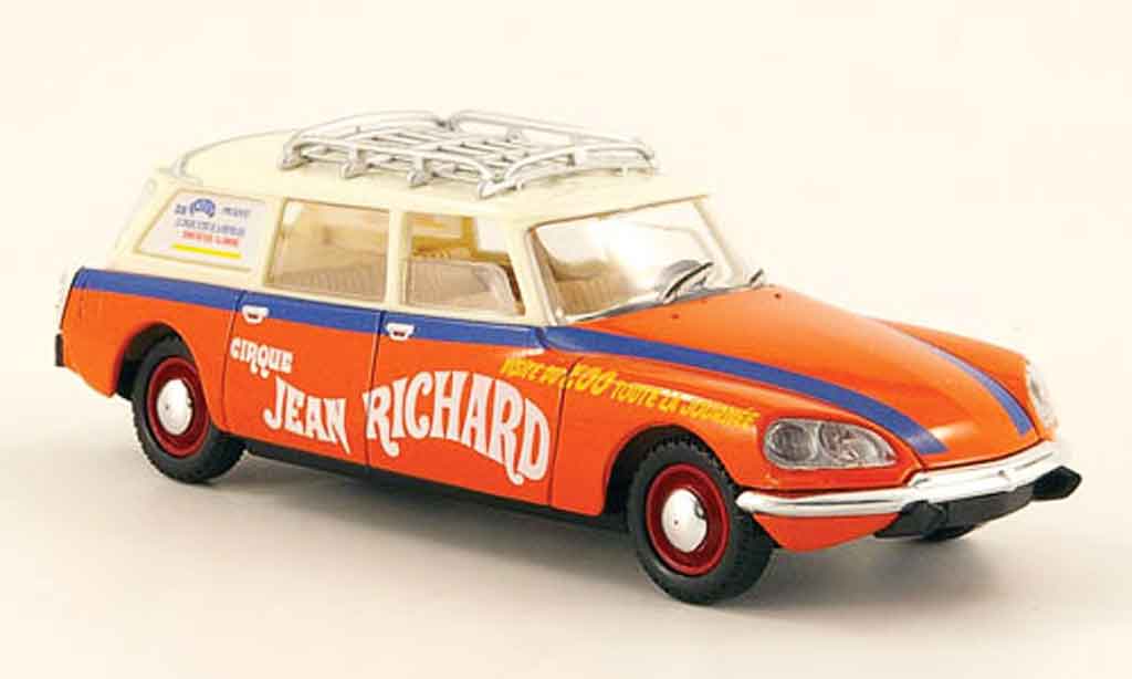 Citroen DS 1/43 Solido stationwagen zirkus pinder 1972 modelauto