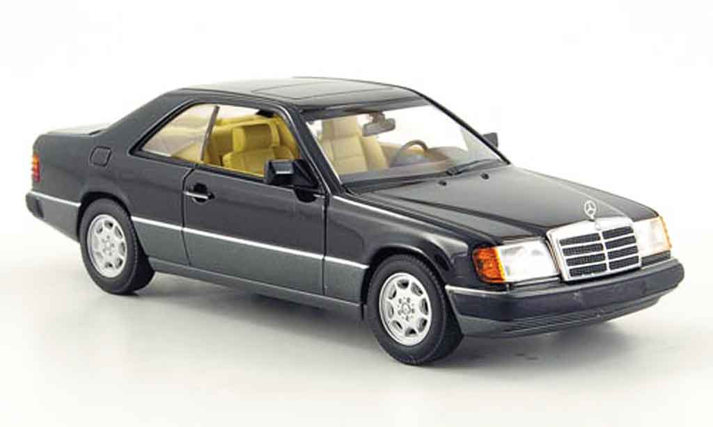 Mercedes 300 CE 1/43 Minichamps CE zwart 1990 modelauto