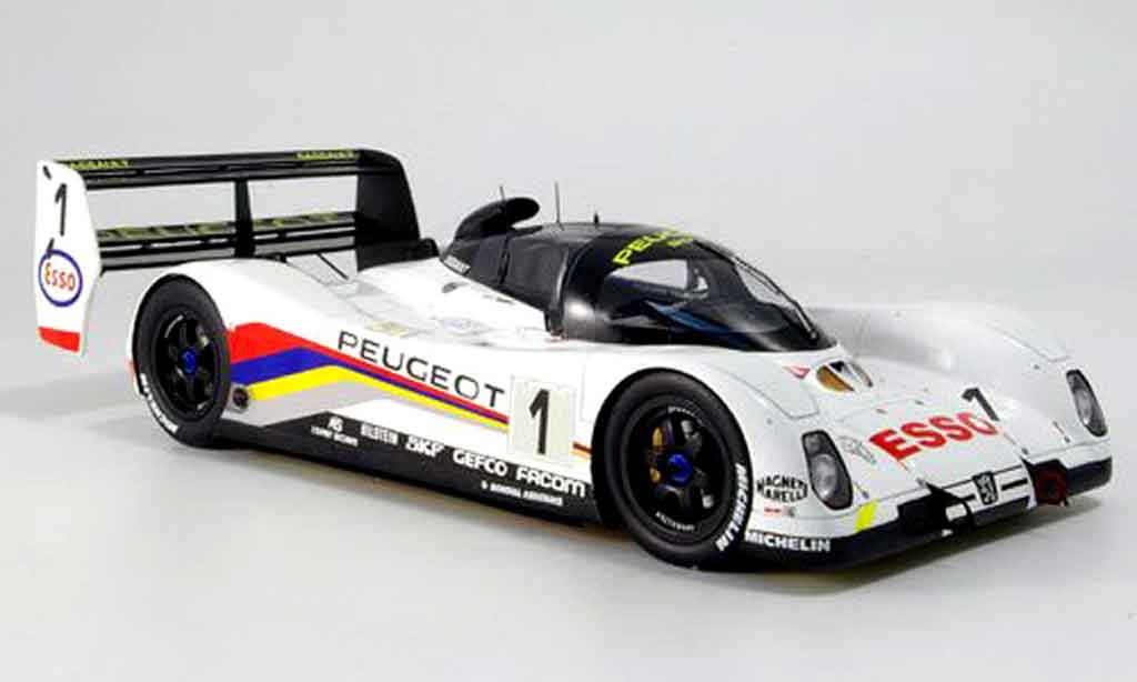 Peugeot 905 1992 1/18 Spark 1992 no.1 sieger le mans modelauto