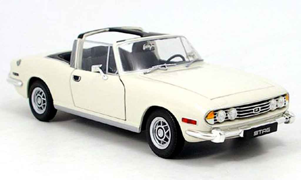 Triumph Stag 1/18 Jadi wit 1978 modelauto