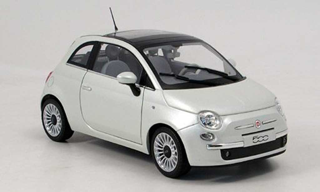 Fiat 500 1/18 Norev wit 2007 modelauto