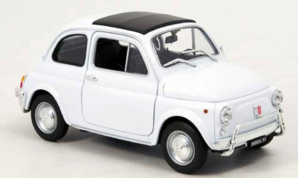 Fiat 500 1/18 Welly wit 1957 modelauto