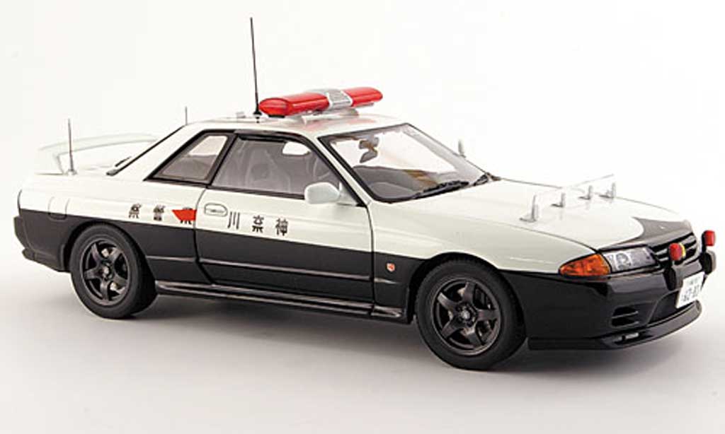 Nissan Skyline R32 1/18 Autoart R32 gtr polizei modelauto
