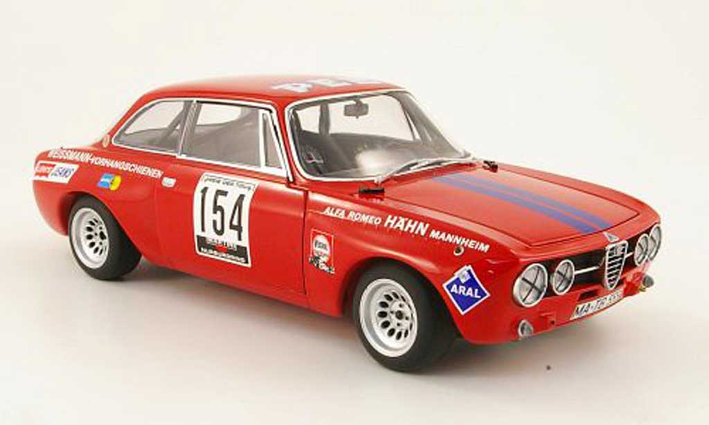 Alfa Romeo Giulia GT Am 1/18 Autoart GT Am no.154 betzler drm 1971 modelauto