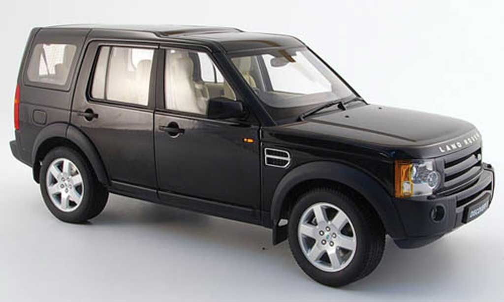 Land Rover Discovery 1/18 Autoart 3 zwart 2005 modelauto