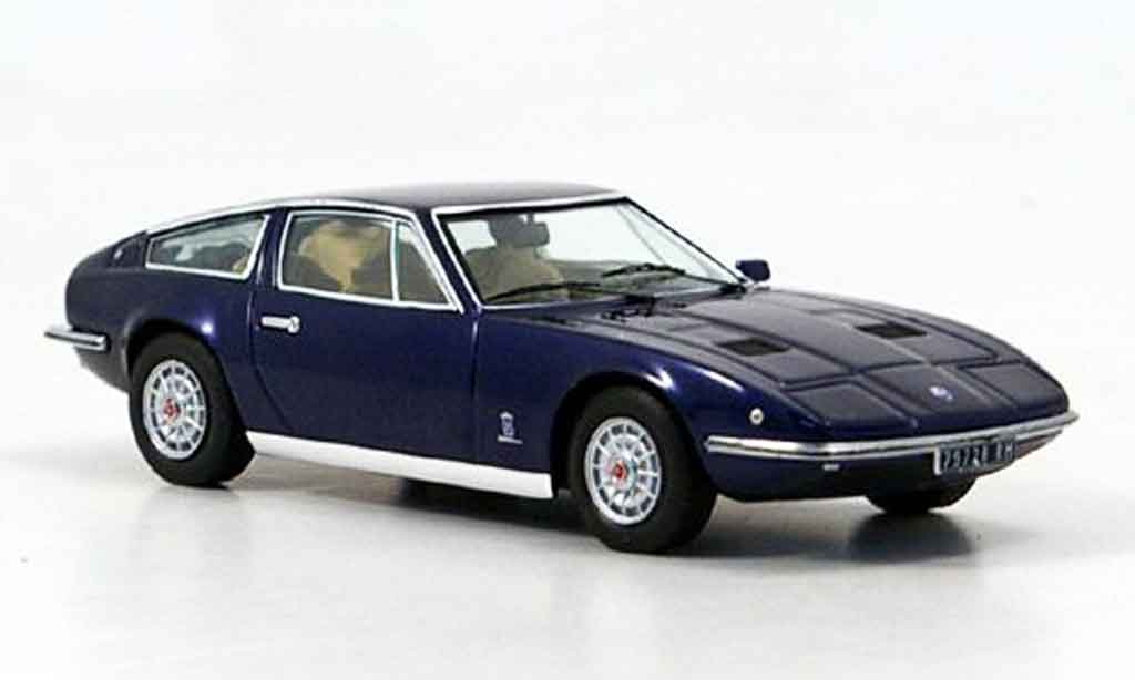 Maserati Indy 1/43 IXO blauw 1972 modelauto