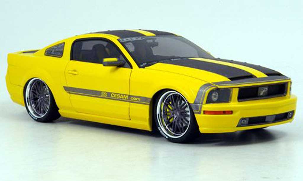 Ford Mustang Cesam 1/18 Norev Cesam geel Paroodech 2007 modelauto