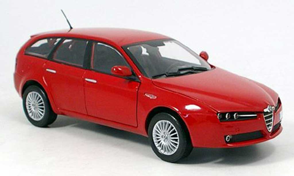 Alfa Romeo 159 1/18 Mondo Motors sportwagon rood 2007 modelauto