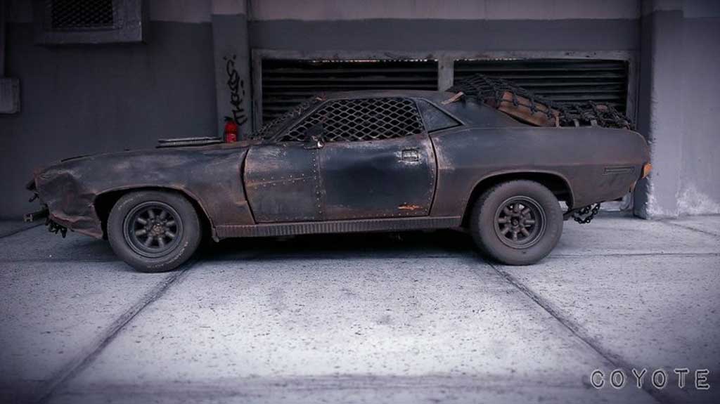 Plymouth Cuda Zombie Crusher madmax 1/18 Highway 61