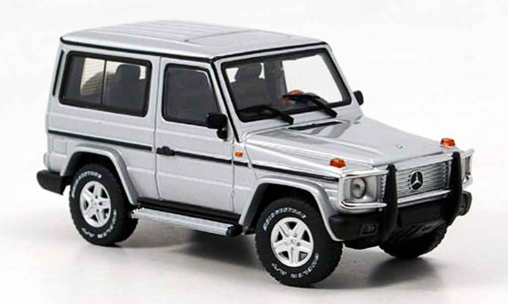 Mercedes Classe G 1/43 Autoart grijs metallic SWB 3turer modelauto