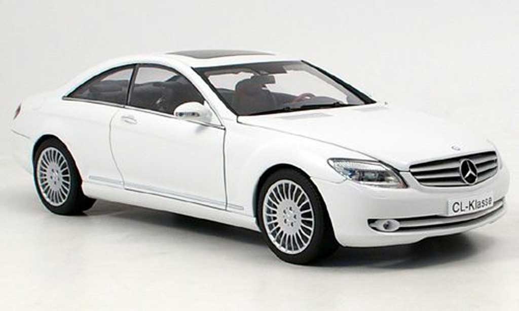 Mercedes Classe CL 1/18 Autoart (c 216) wit 2006 modelauto