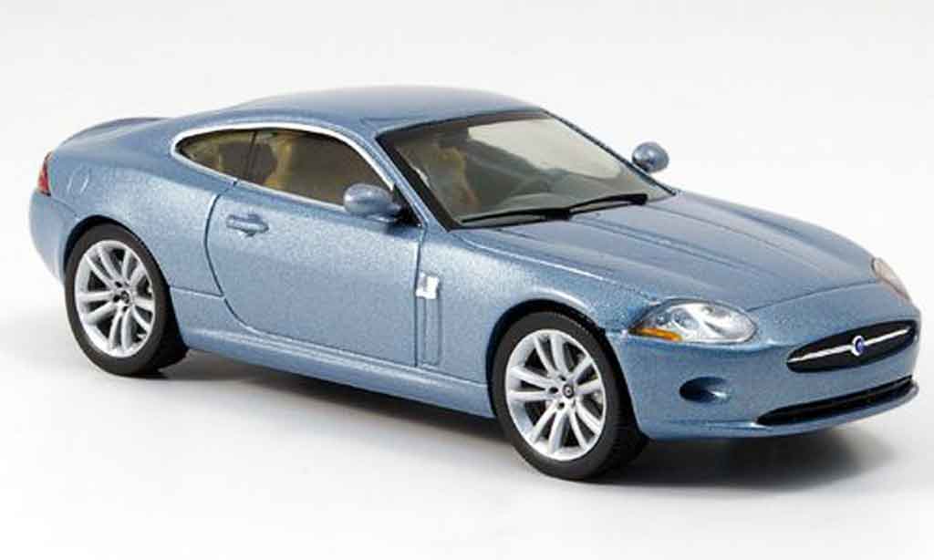 Jaguar XK coupe 1/43 IXO coupe blauw 2005 modelauto