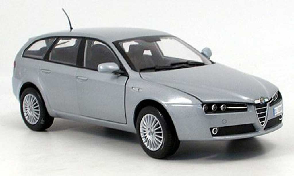 Alfa Romeo 159 1/18 Mondo Motors sportwagon grijs 2007 modelauto