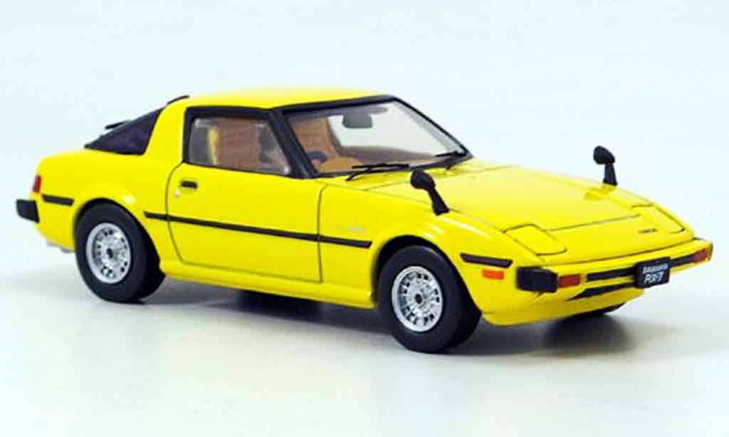 Mazda RX7 1978 1/43 Ebbro 1978 Savanna geel modelauto