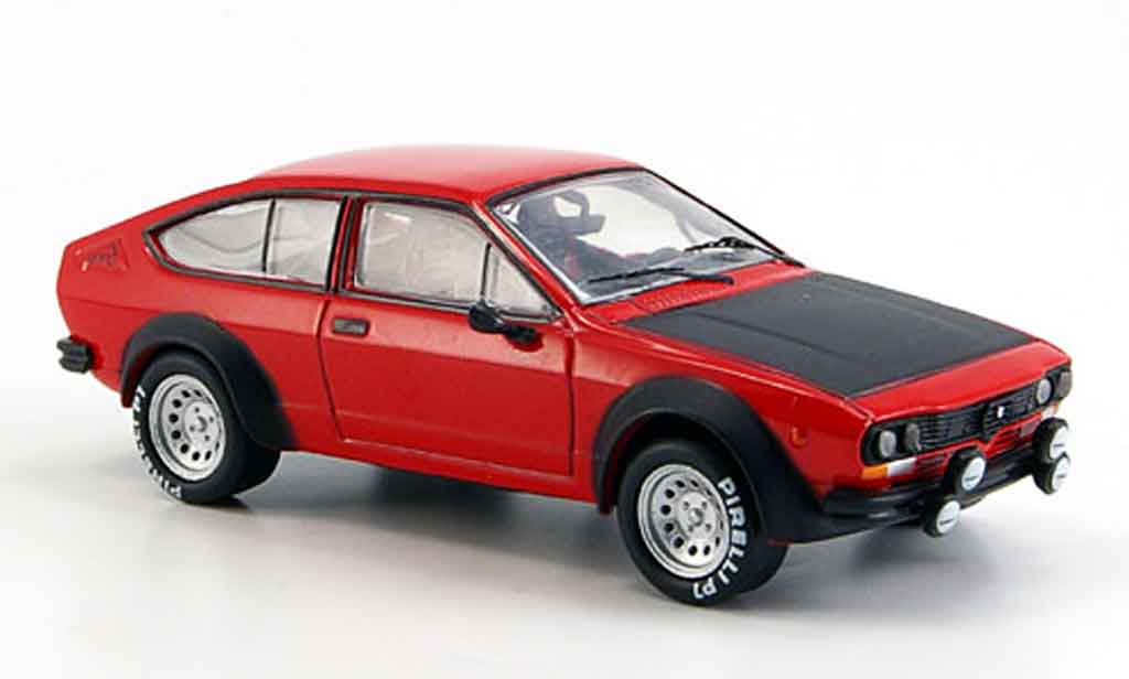 Alfa Romeo GT 2.0 1/43 M4 V 2.0 turbodelta rood 1976 modelauto
