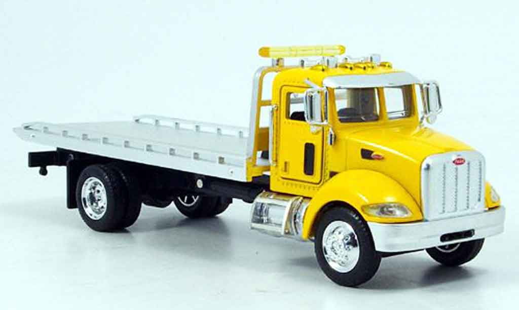 Peterbilt 335 1/43 New Ray Autotransporter modelauto
