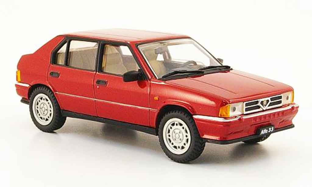 Alfa Romeo 33 1/43 Pego quadrifoglio rood 1983 modelauto