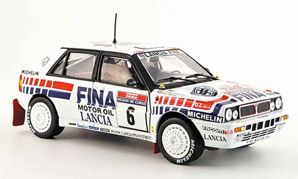 Lancia Delta HF Integrale 1/18 Sun Star HF Integrale 16v no.6 tour de corse 1990 modelauto