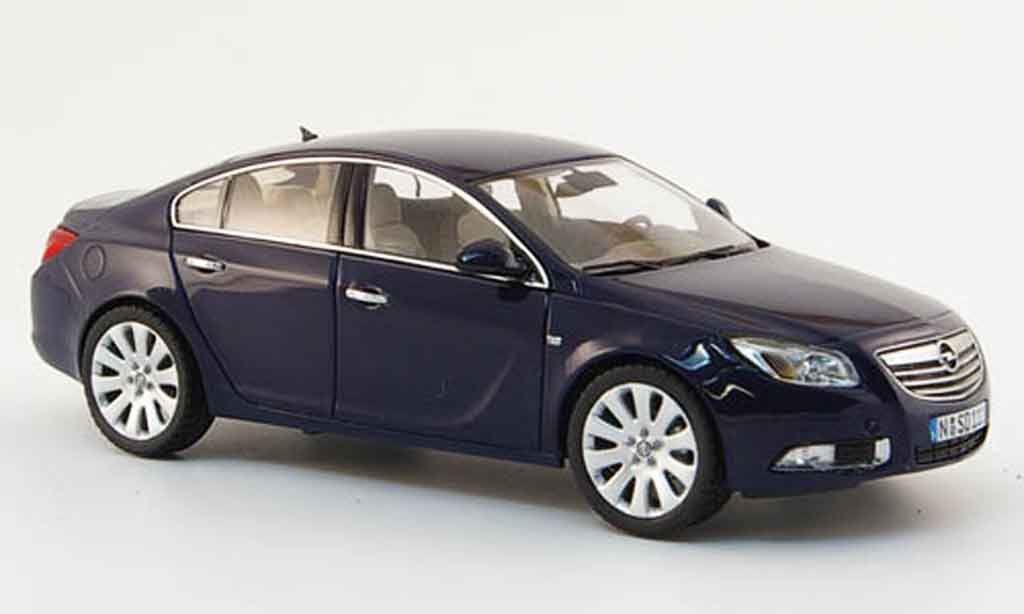 Opel Insignia 1/43 Schuco blauw stufenheck 2008 modelauto