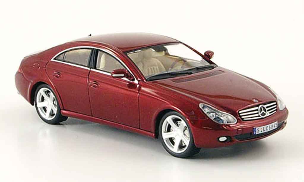 Mercedes Classe CLS 1/43 IXO 320 CDI rood 2006 modelauto