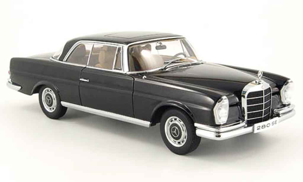 Mercedes 280 1968 1/18 Autoart 1968 se coupe zwart modelauto