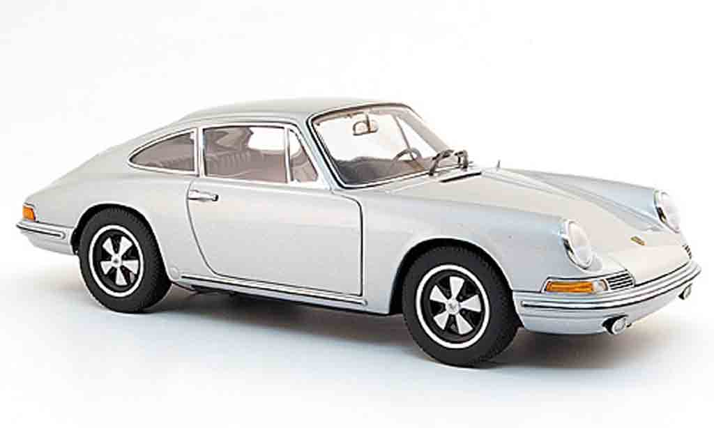 Porsche 911 S 1/18 Autoart S grijs 1968 modelauto