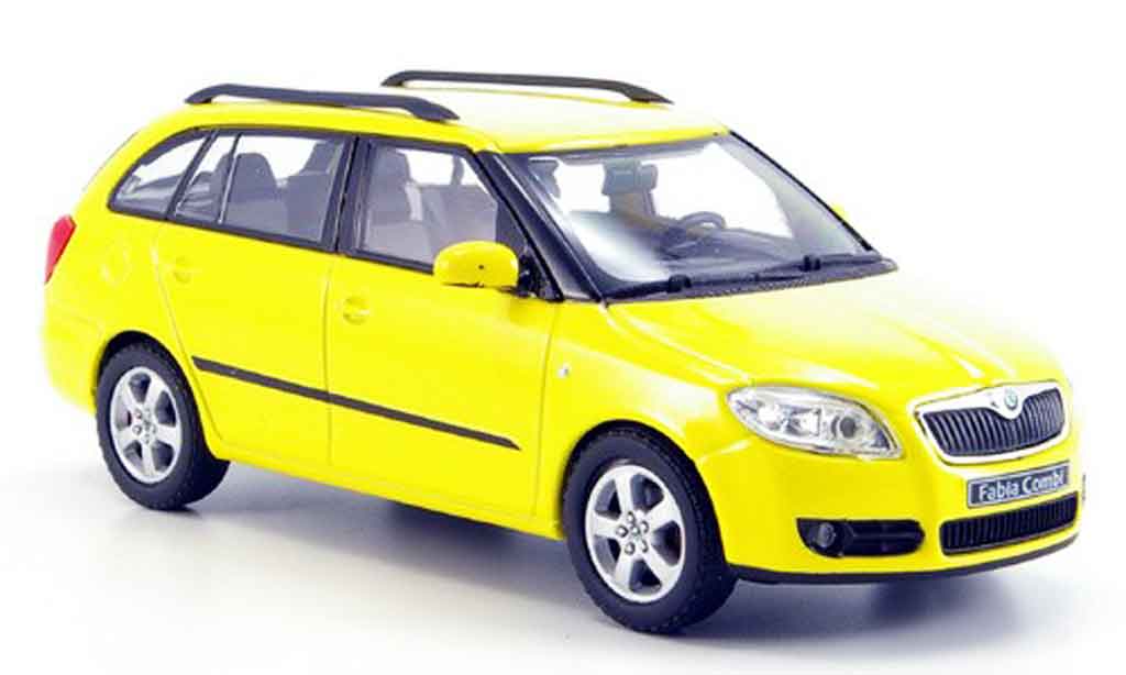 Skoda Fabia 1/43 Abrex combi ii geel modelauto