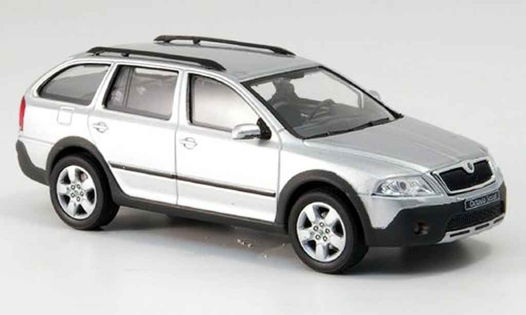 Skoda Octavia 1/43 Abrex combi scout grijs metallic modelauto