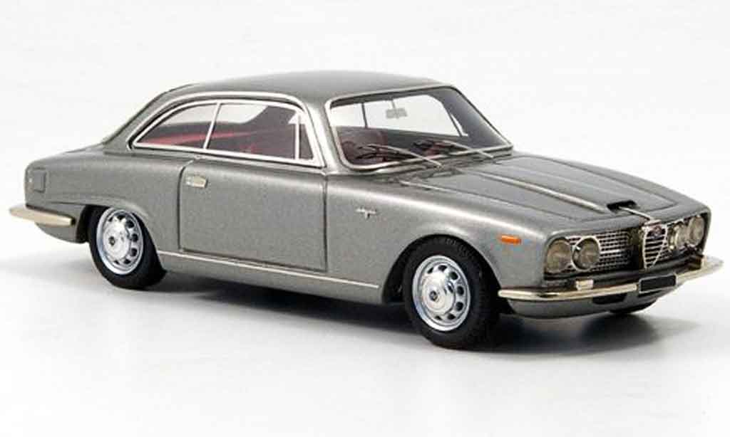 Alfa Romeo 2600 1/43 Look Smart sprint grijs metallic 1966 modelauto