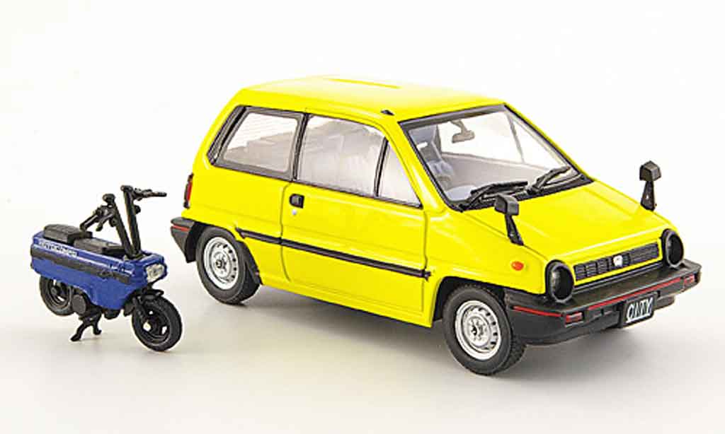 Honda City 1/43 Ebbro geel avec Motocompo Minimotorrad 1981 modelauto