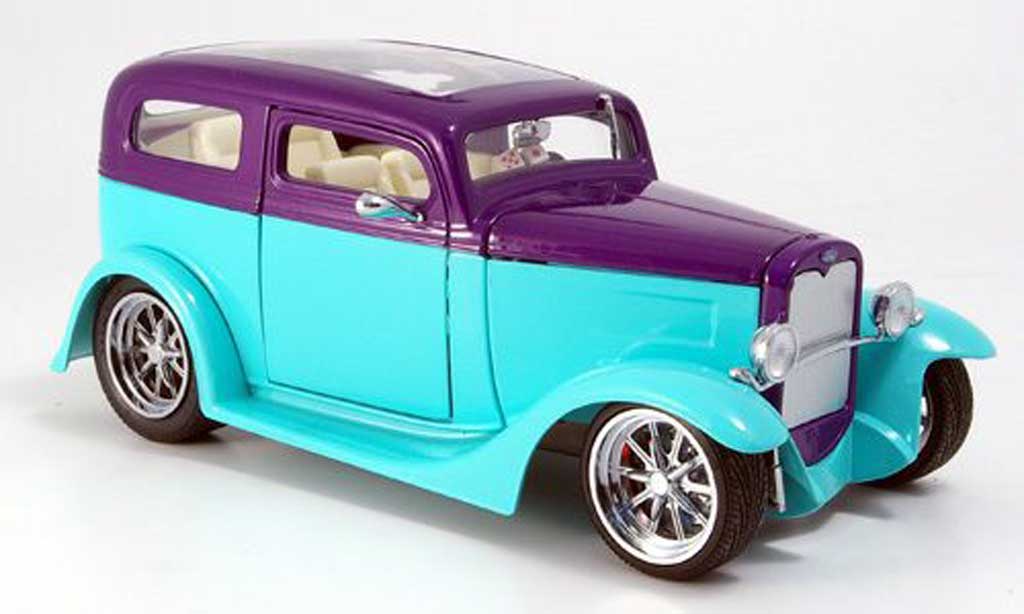 Ford Hot Rod 1/18 Yat Ming model a sedan grun/lila avec panoramadach 1931 modelauto