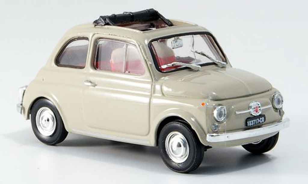 Fiat 500 1/43 Brumm F sandbeige geoffnetes Faltdach 1965 modelauto