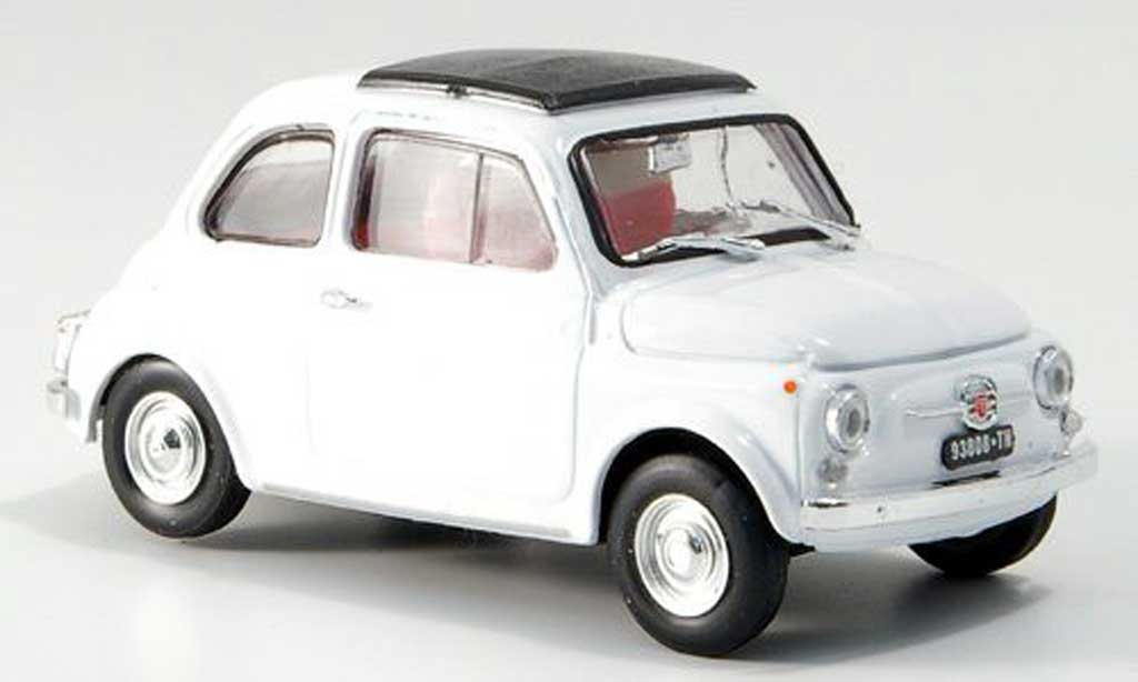 Fiat 500 F 1/43 Brumm F wit geschlossenes Faltdach 1965 modelauto