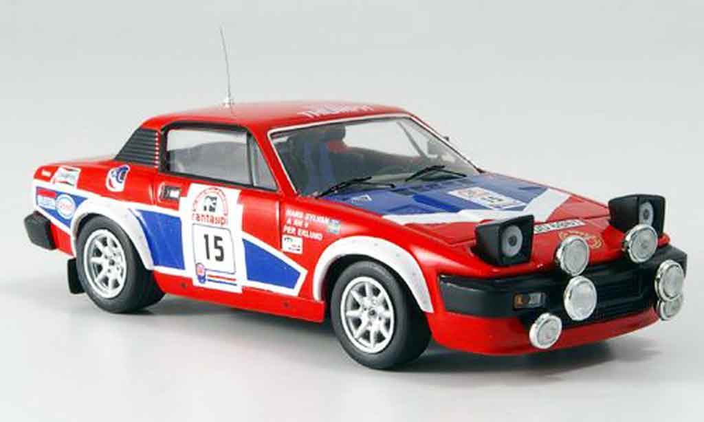 Triumph TR7 1980 1/43 IXO 1980 V8 No.15 Eklund Sylvan 1000 Lakes Rallye modelauto