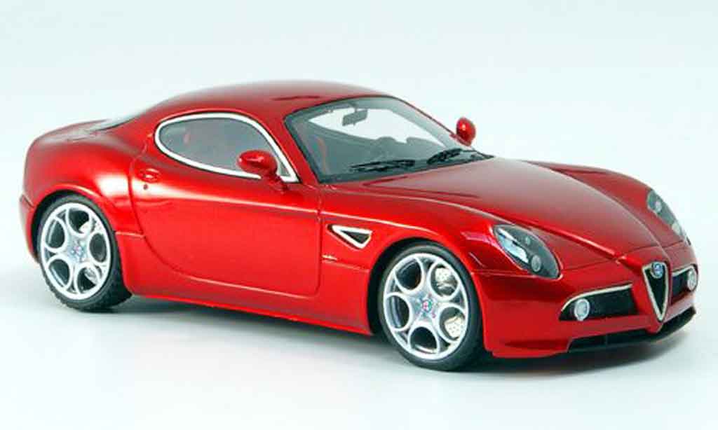 Alfa Romeo 8C Competizione 1/43 Look Smart Competizione rood ausstellung frankfurt 2007 modelauto