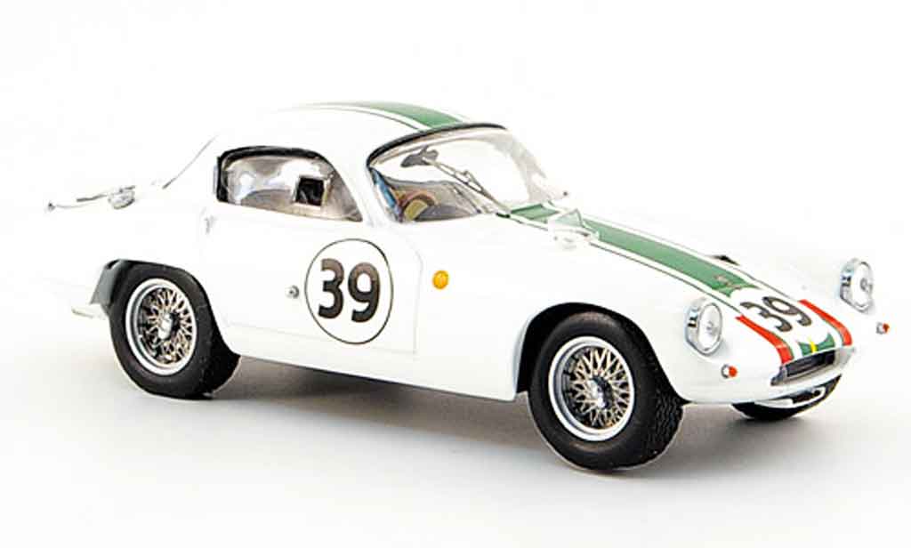 Lotus Elite 1/43 IXO no. 39 wagstaff fergussonklassensieger le 1963 modelauto