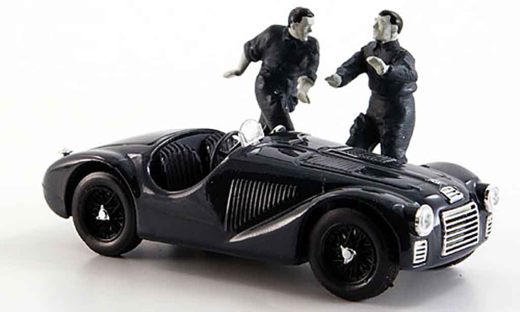 Ferrari 125 1/43 Brumm zwei figuren black & white view 1947 modelauto