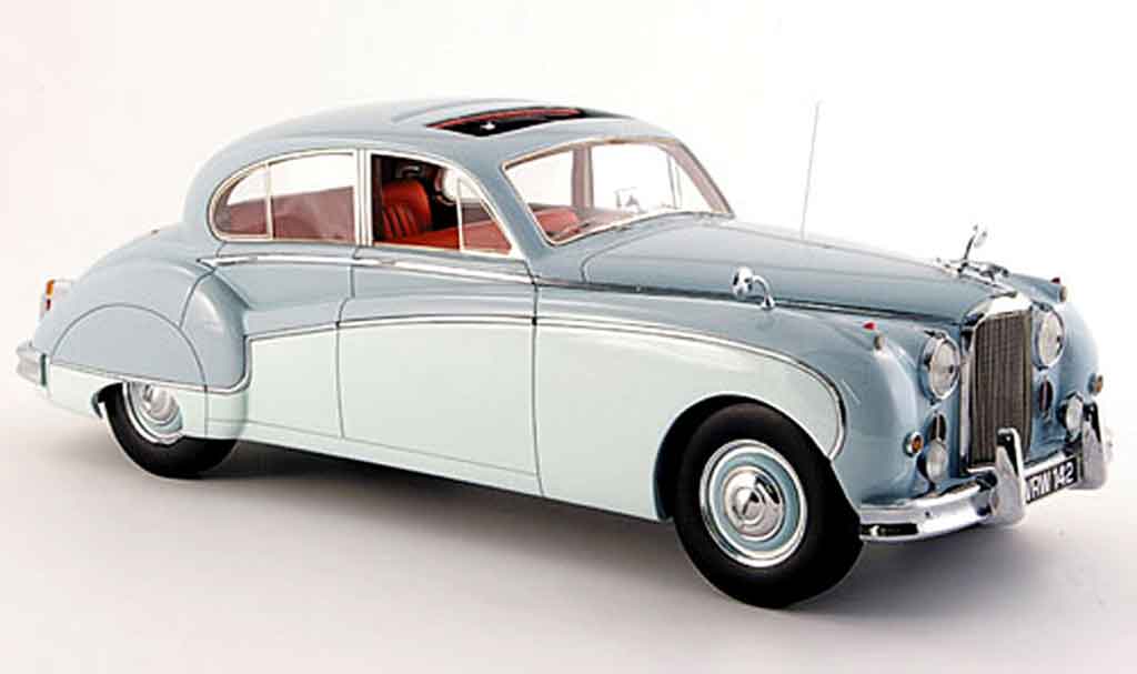 Jaguar MK 9 1/18 Neo 9 blauw creme wit 1960 modelauto