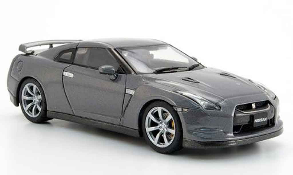 Nissan Skyline R35 1/43 Ebbro R35 GT R grijs 2007 modelauto