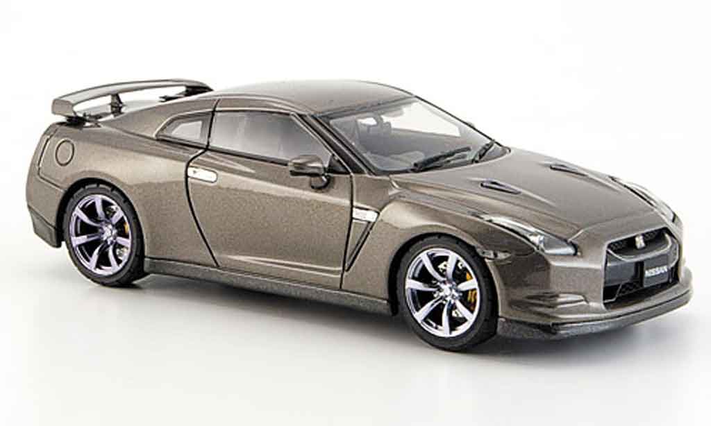 Nissan Skyline R35 1/43 Ebbro R35 GT R titan 2007 modelauto