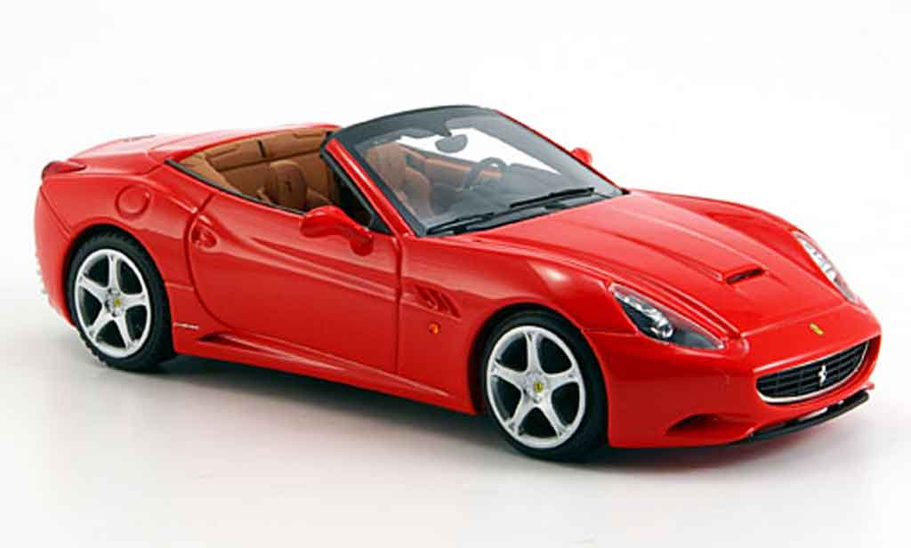 Ferrari California 2008 1/43 Look Smart 2008 rood offen modelauto