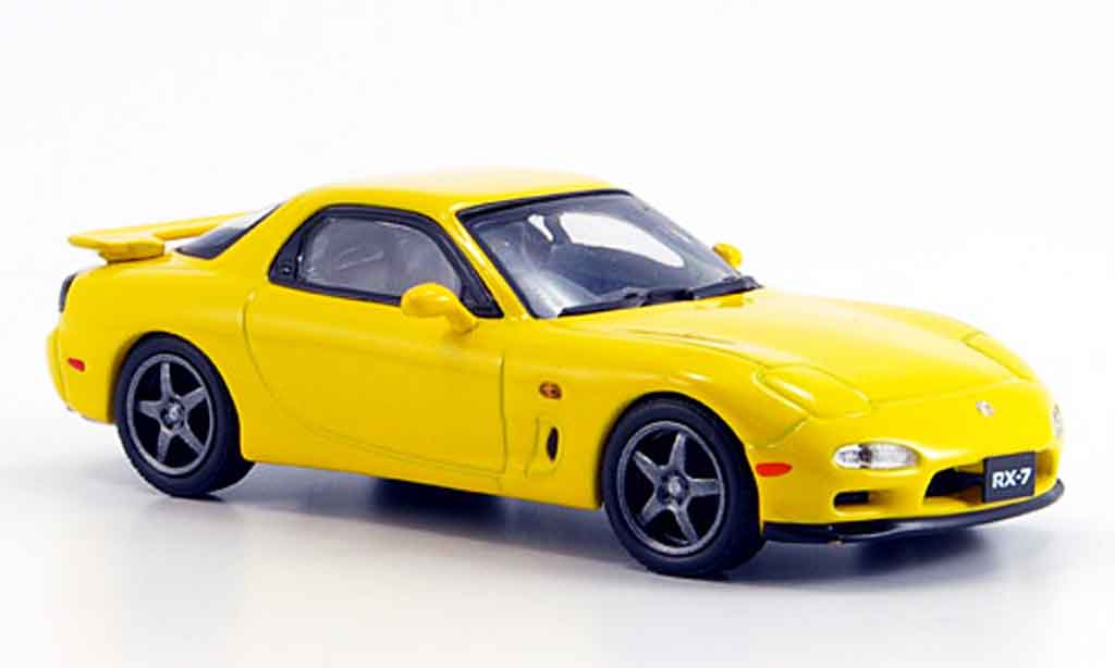 Mazda RX7 1997 1/43 Kyosho 1997 R geel 1997 modelauto