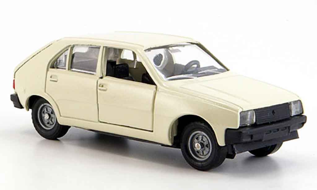 Renault 14 1/43 Solido wit 1976 modelauto
